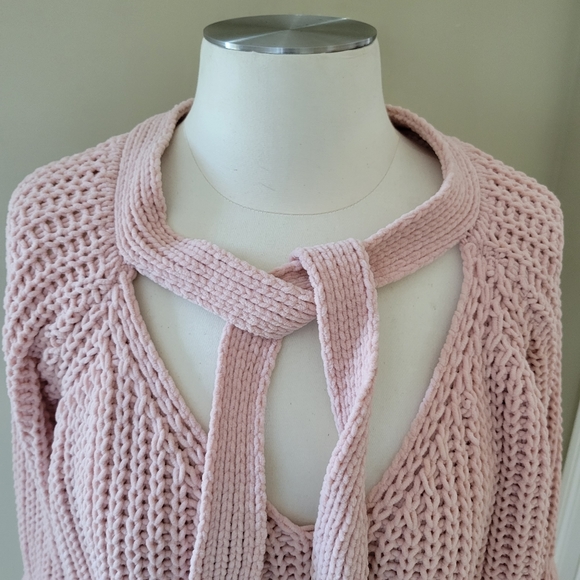 POL chenille bell sleeve sweater - Picture 6 of 6